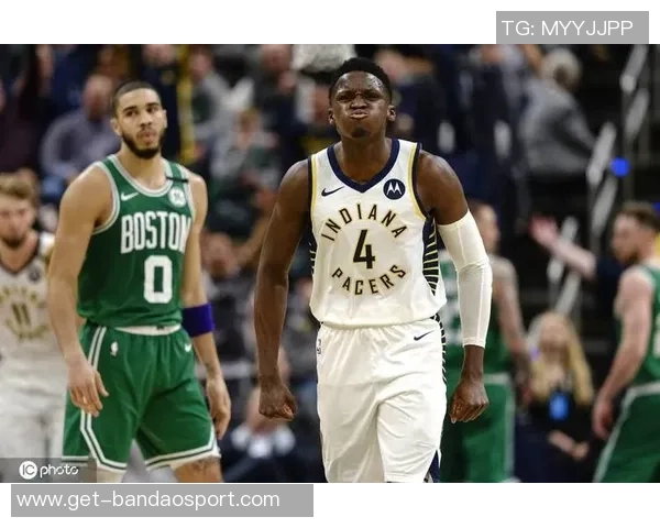 卡斯尔与文班训练赛中膝盖相撞受伤初步评估显示伤势并不严重